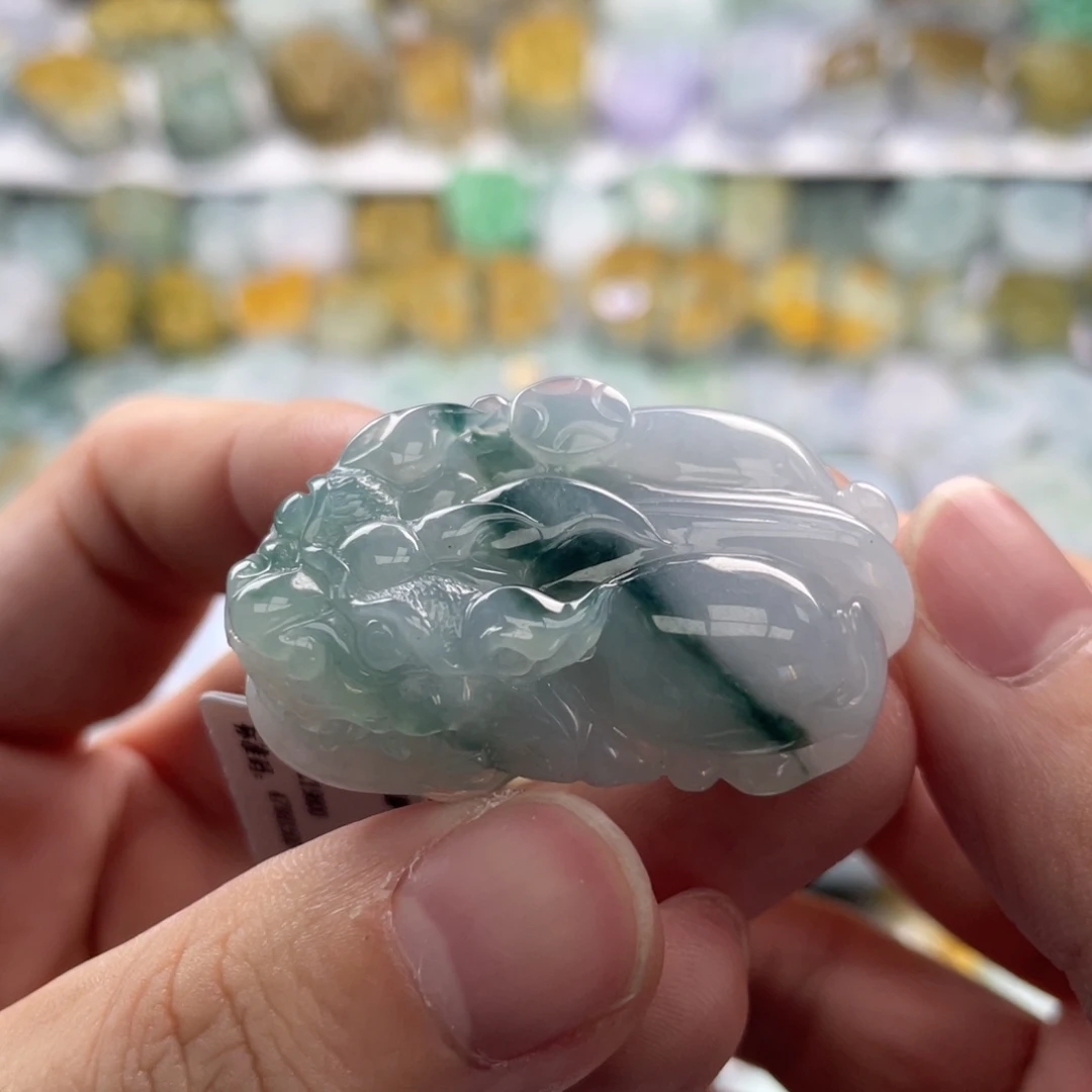 翡翠未镶嵌颈饰貔貅21