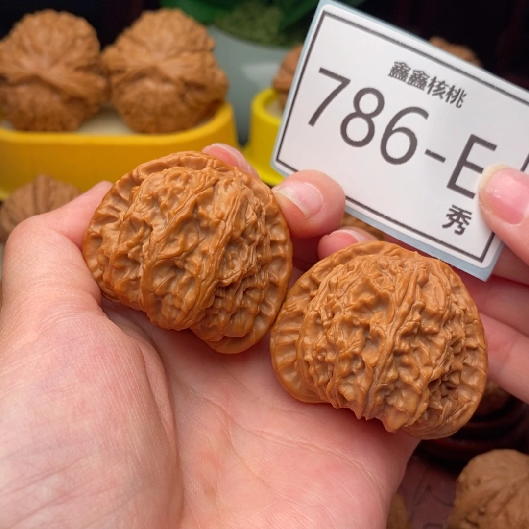 文玩核桃把件白狮43