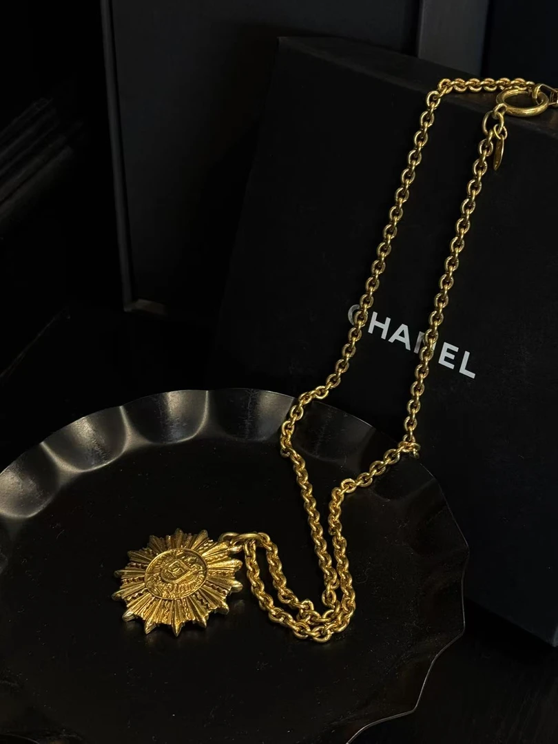 95新 Chanel/香奈儿 黑黑中古/ chanel 太阳花中古项链 5375876