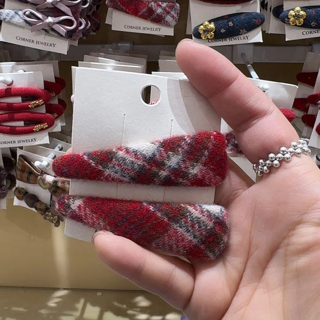 皮质铁合金三角格子红色