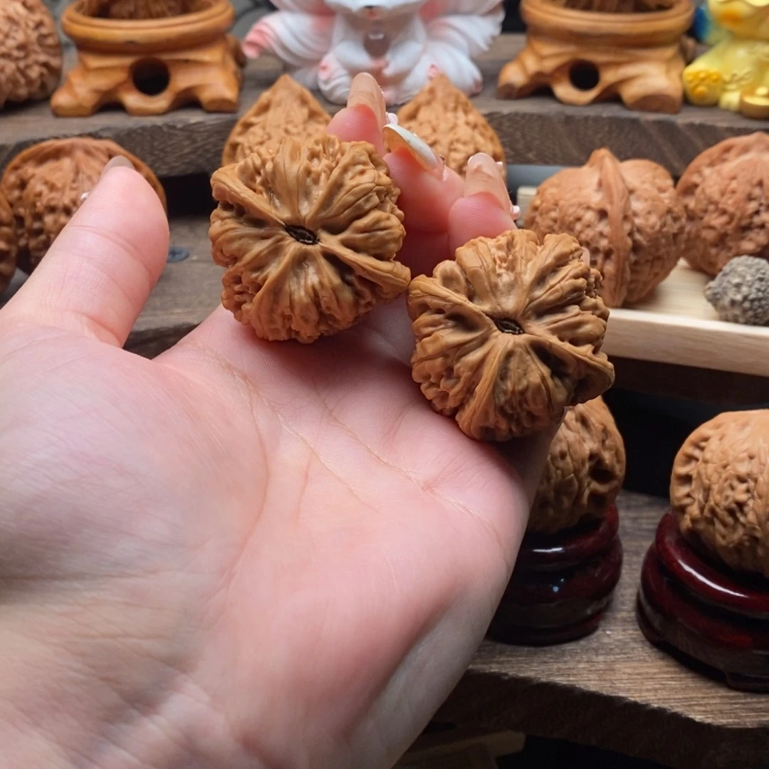 吊坠文玩核桃40全品九龙