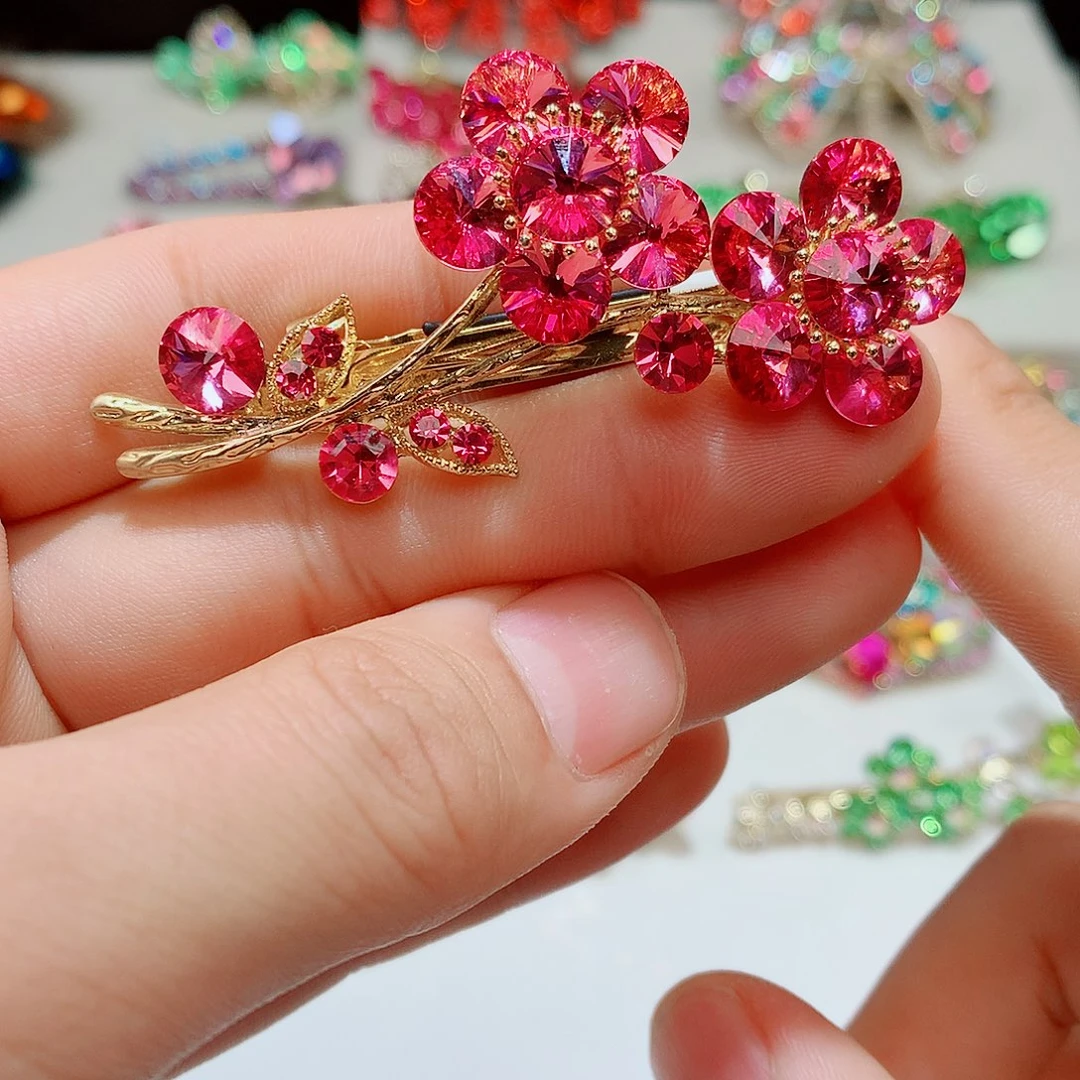 皮质铁合金发饰等