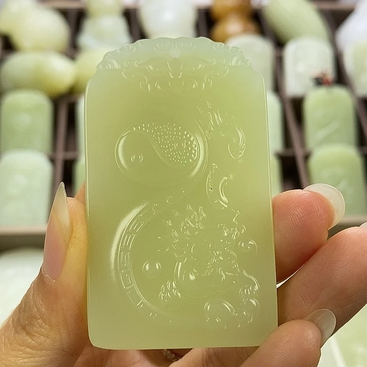 昆仑石双面龙守护