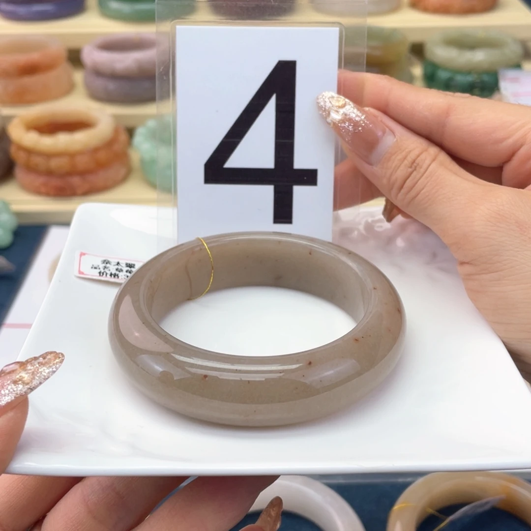 石英质玉未镶嵌手镯