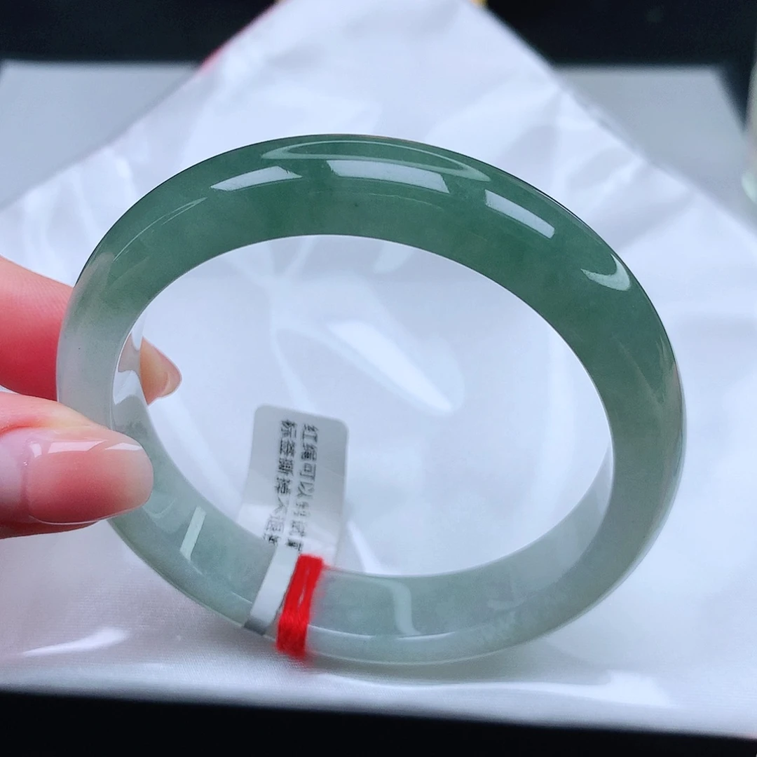翡翠手镯未镶嵌半山水3
