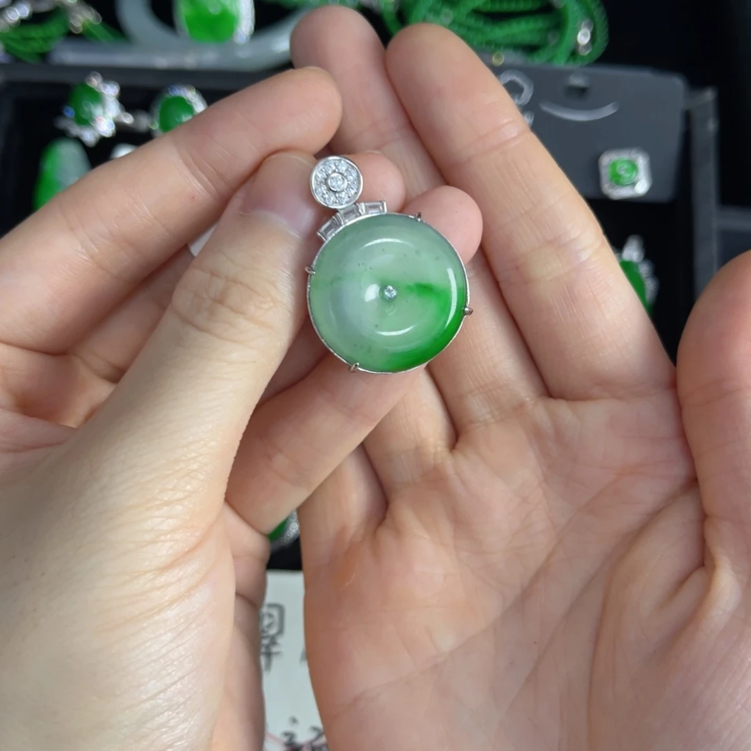 翡翠银S925镶嵌戒指翡翠吊坠