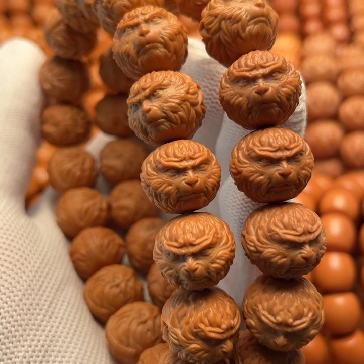 猴头核桃吊坠夏**曦斗战胜佛