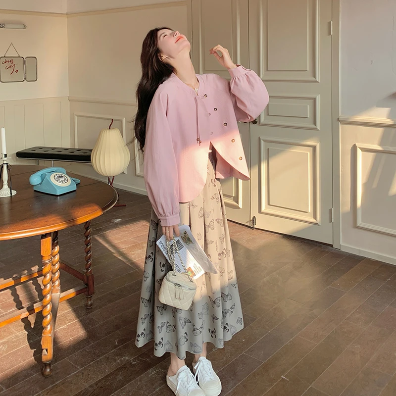 新中式粉色衬衫外套女2025春新款复古设计感蝴蝶印花半身裙两件套