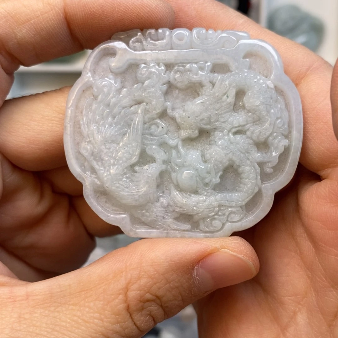 翡翠颈饰未镶嵌龙凤