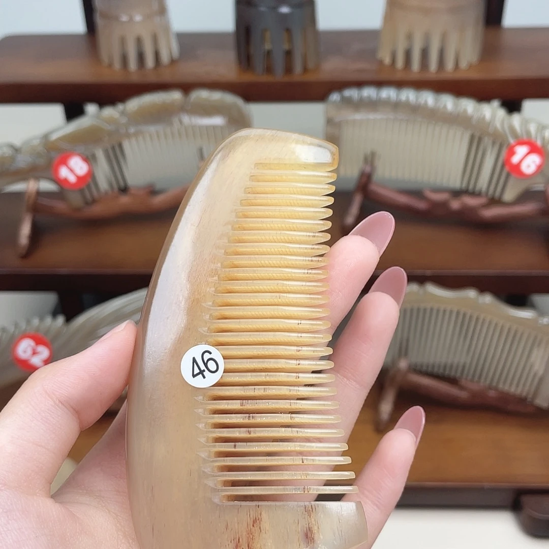 纯手工制作的牛角梳46顺**然