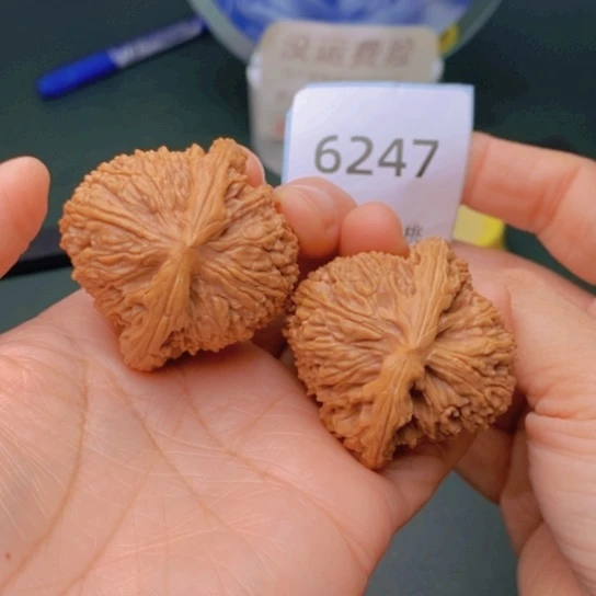 把件文玩核桃43.5南疆石6247