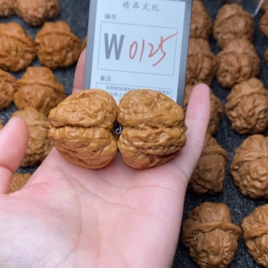 吊坠桃核烟*。我是第一百39