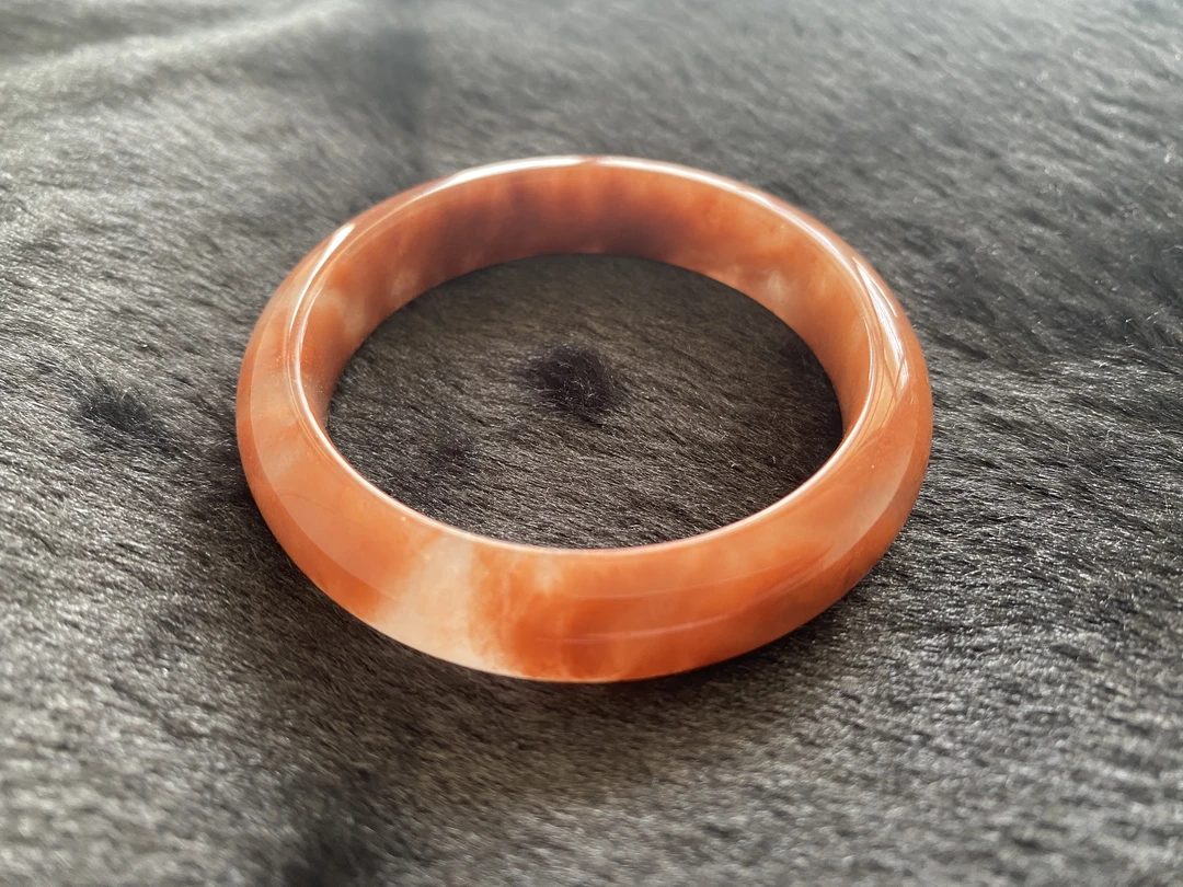 新疆金丝玉桃花酿手镯