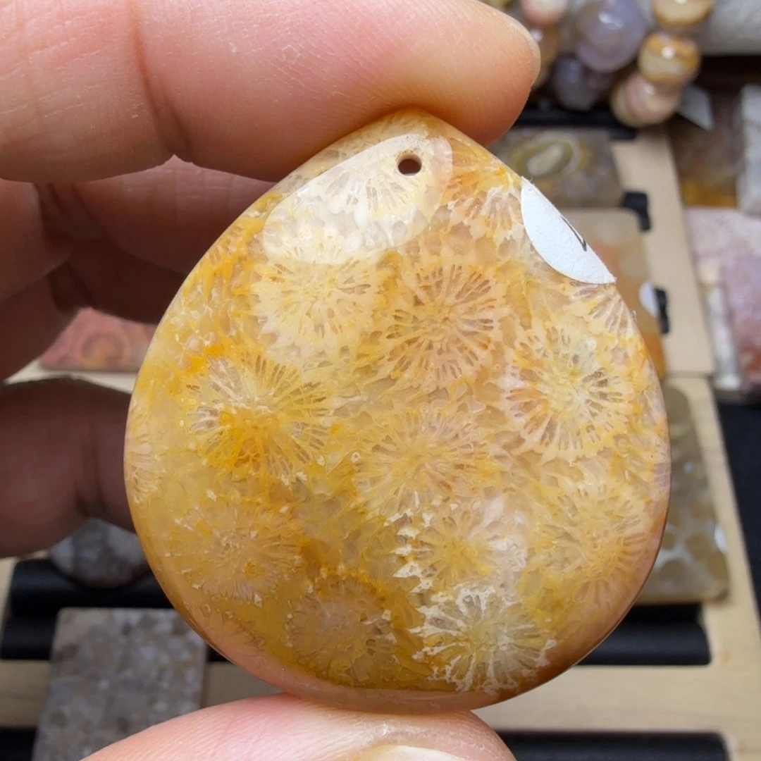 硅化玉未镶嵌纯天然色有机玉石保真色