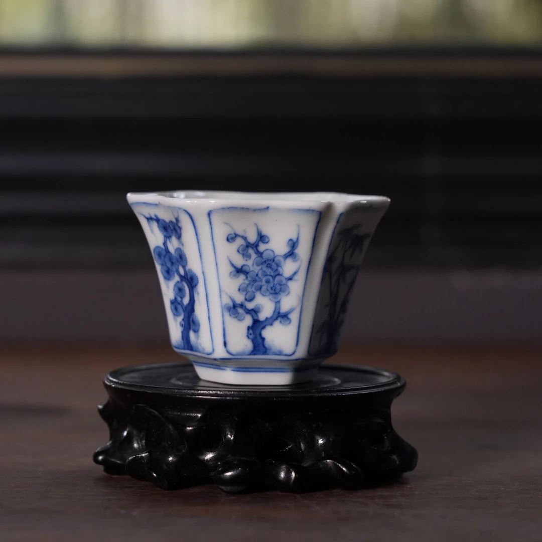 玉窑 青花花卉纹花口六方杯 柴窑