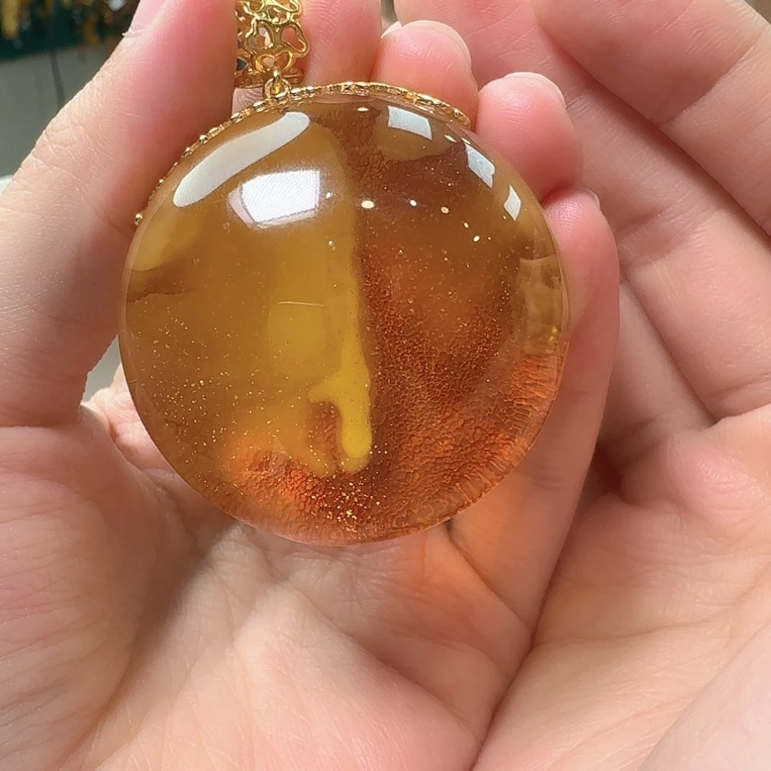 琥珀未镶嵌颈饰吊坠
