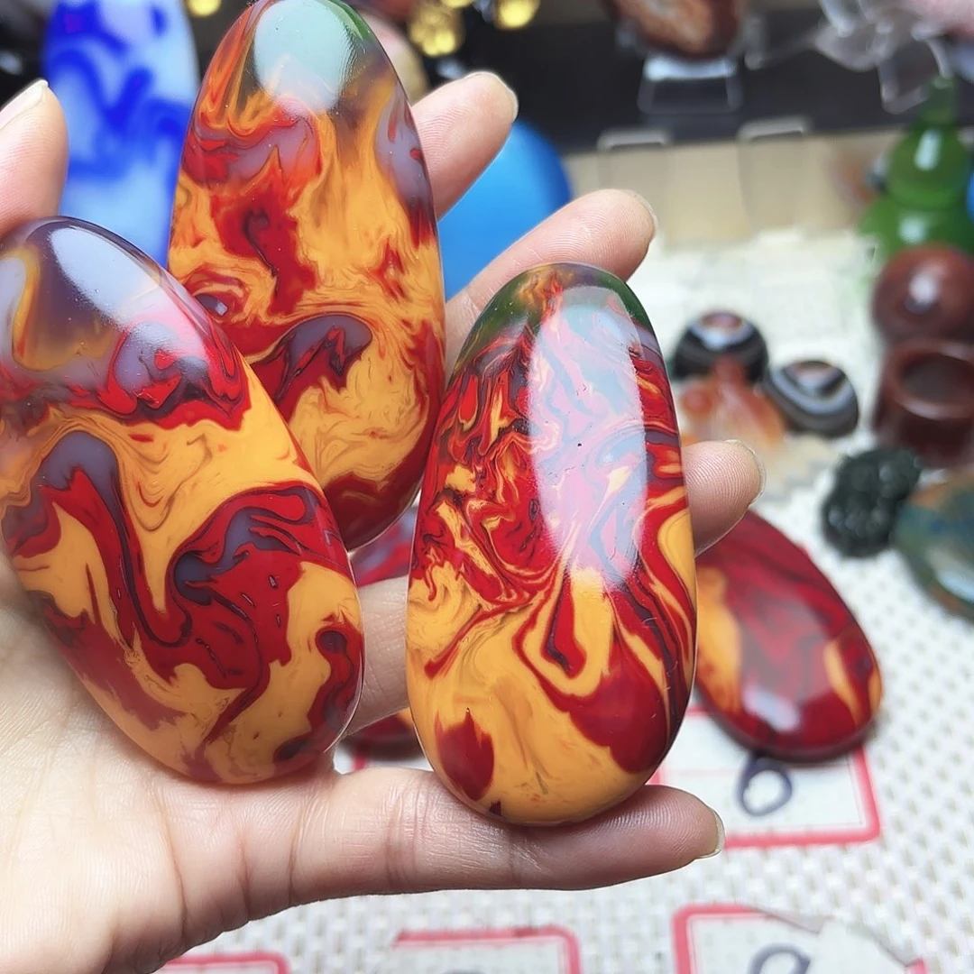 暖***盈玛瑙/玉髓未镶嵌珠宝半成品