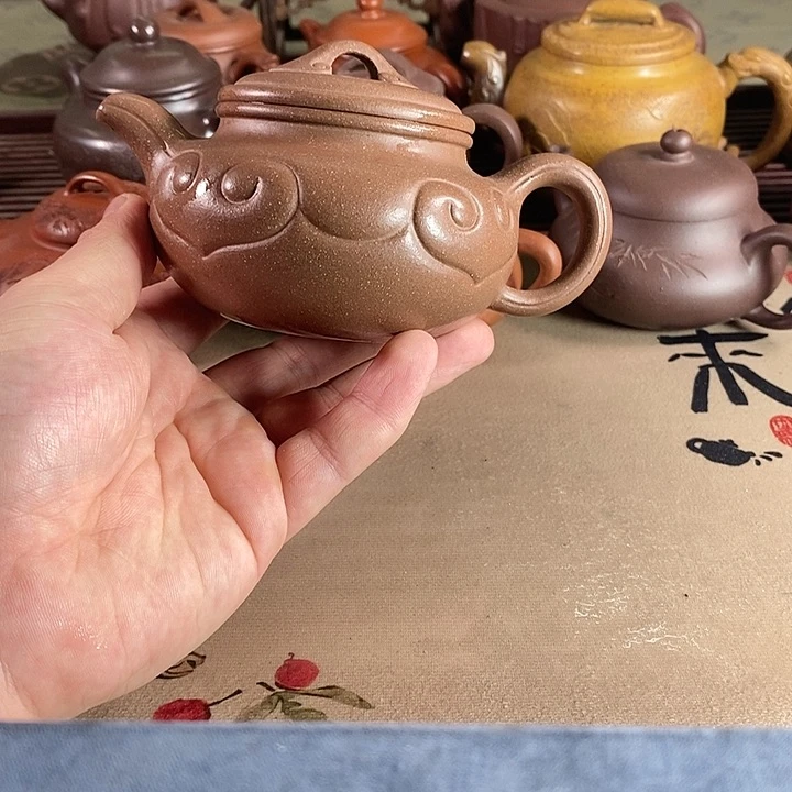 茶壶段泥紫砂的微瑕