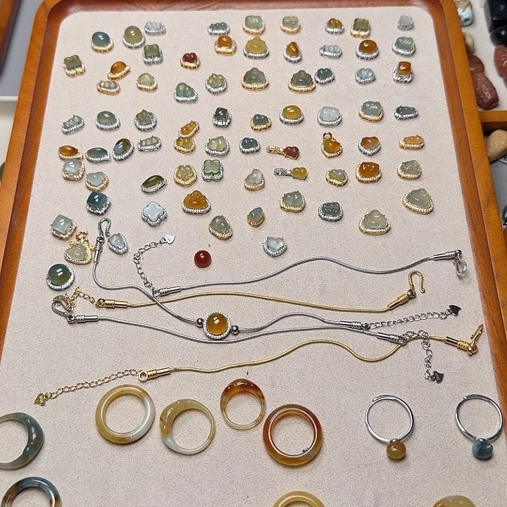 蛇纹石玉银S925镶嵌颈饰