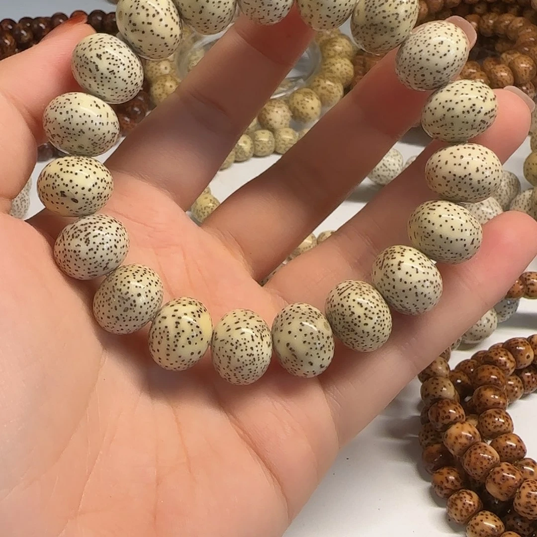陈***潮吊坠星月菩提1512胖苹果老刀