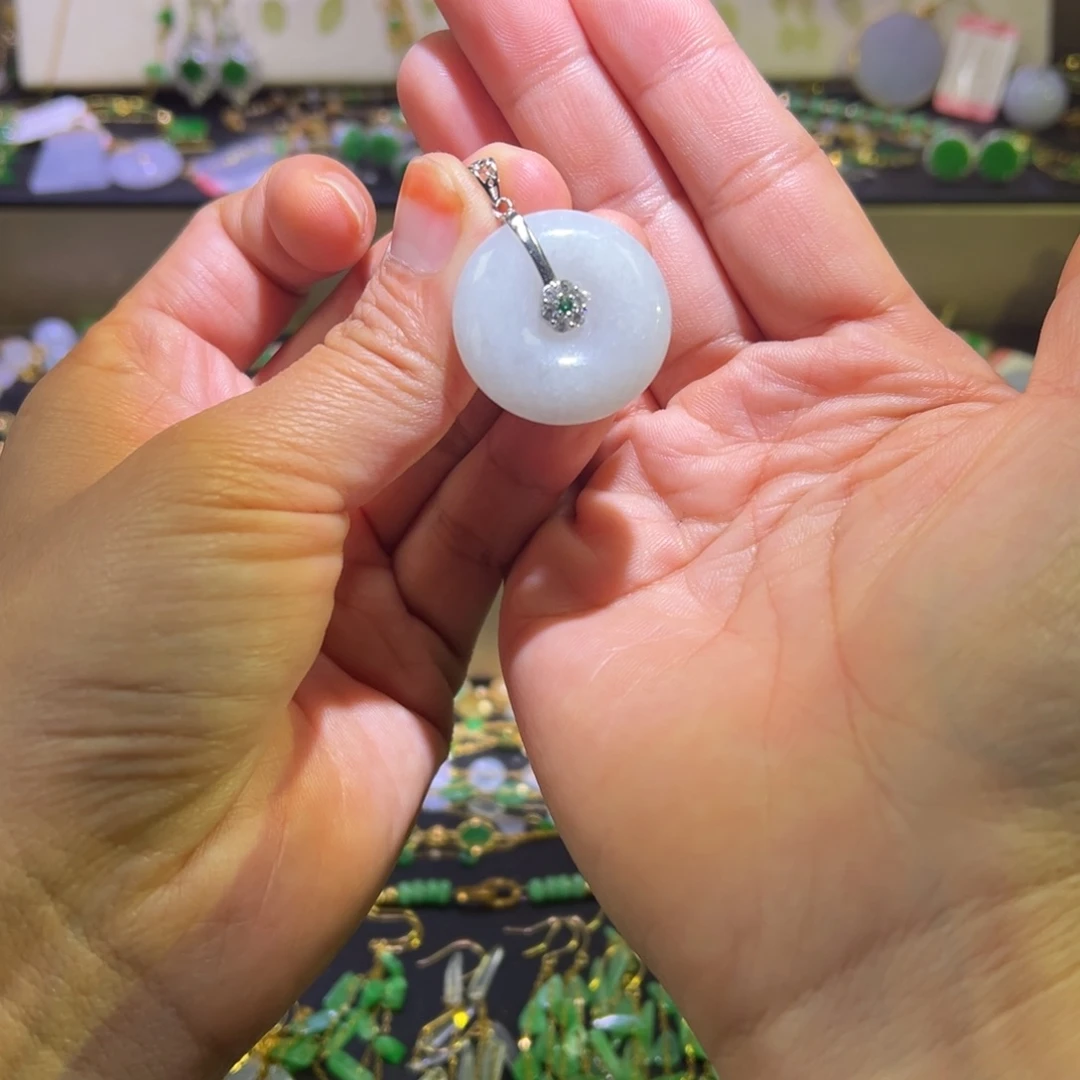 颈饰18K金镶嵌翡翠支持复检，缅料