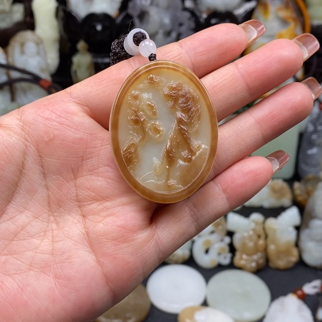 和田玉颈饰未镶嵌