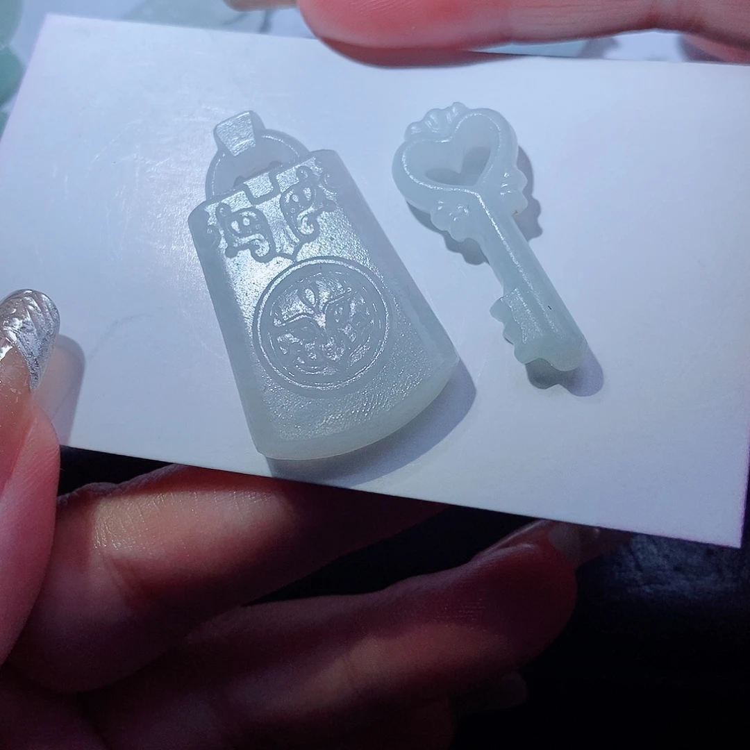 定制翡翠未镶嵌翡翠