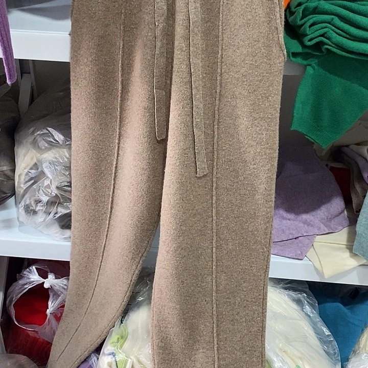 裤长104纯羊毛小脚裤