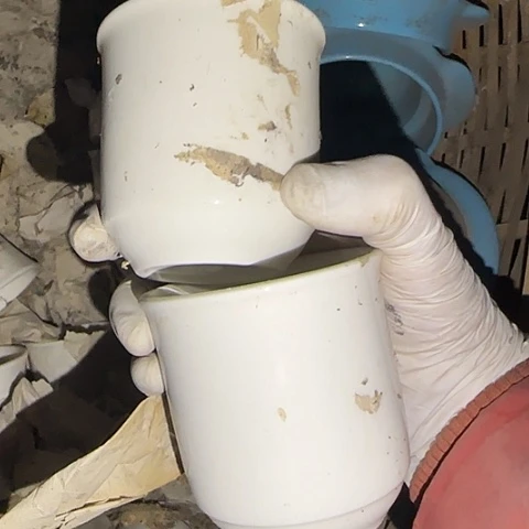 瓷片国营厂库存微瑕2个