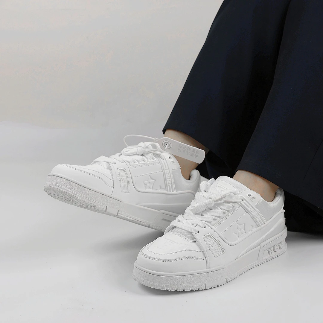 夏季低帮时尚板鞋运动鞋增高透气潮鞋刺绣板鞋ins白色百搭小白鞋