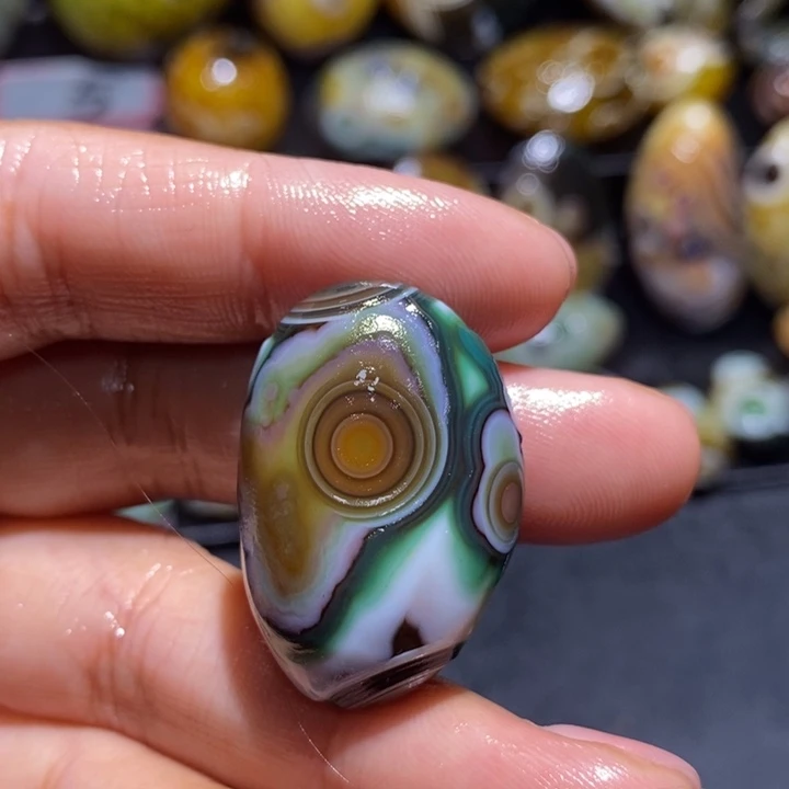 玛瑙/玉髓未镶嵌珠宝半成品196