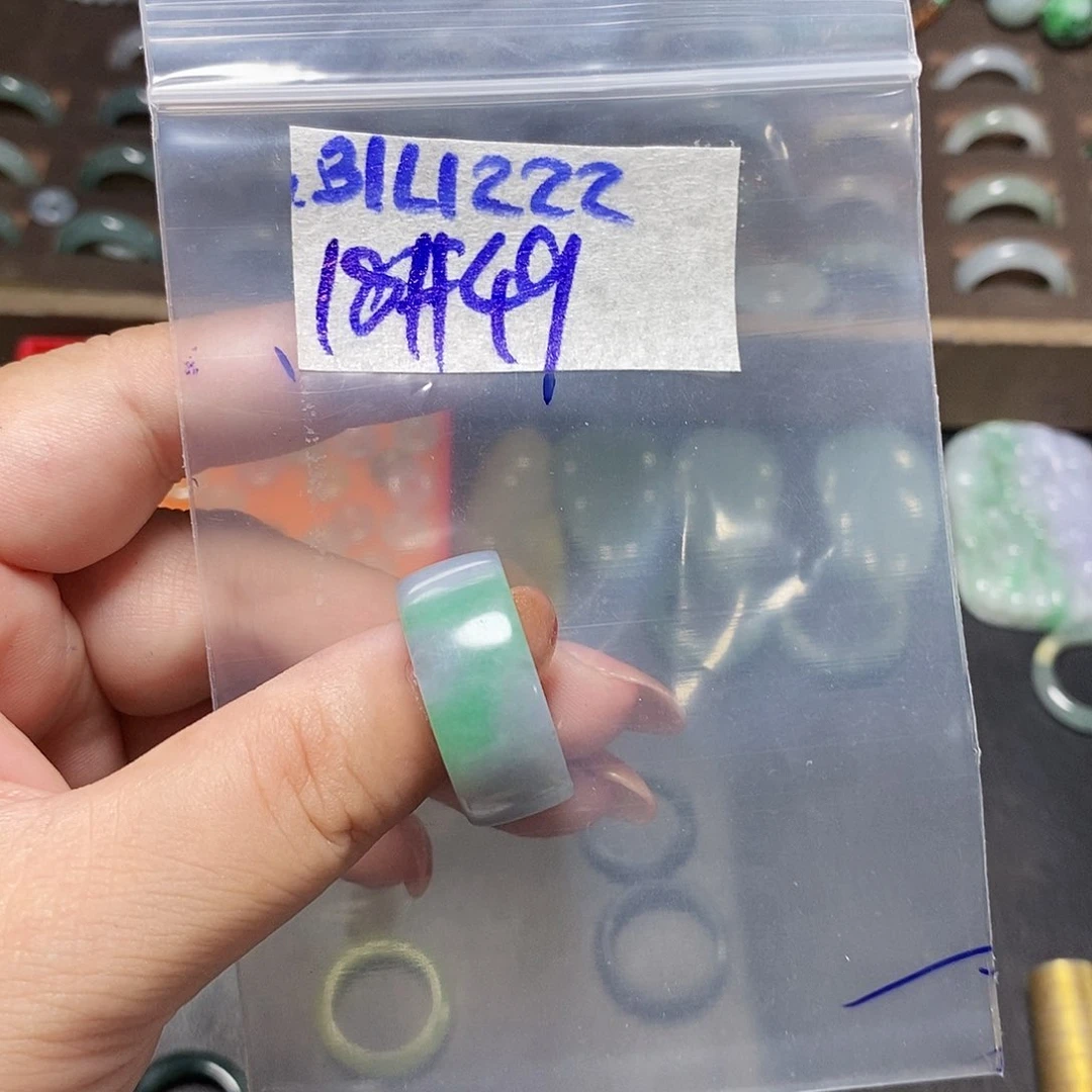 未镶嵌定制翡翠翡翠