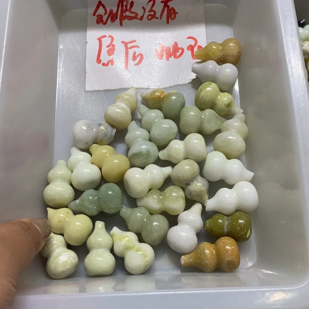 合金蛇纹石玉颈饰52