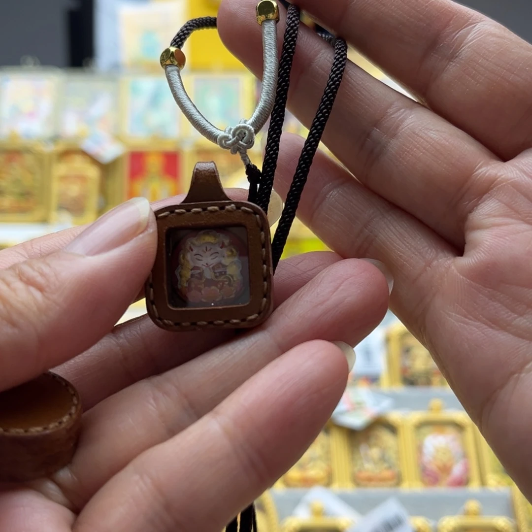 吊坠唐卡的一天又开始咯