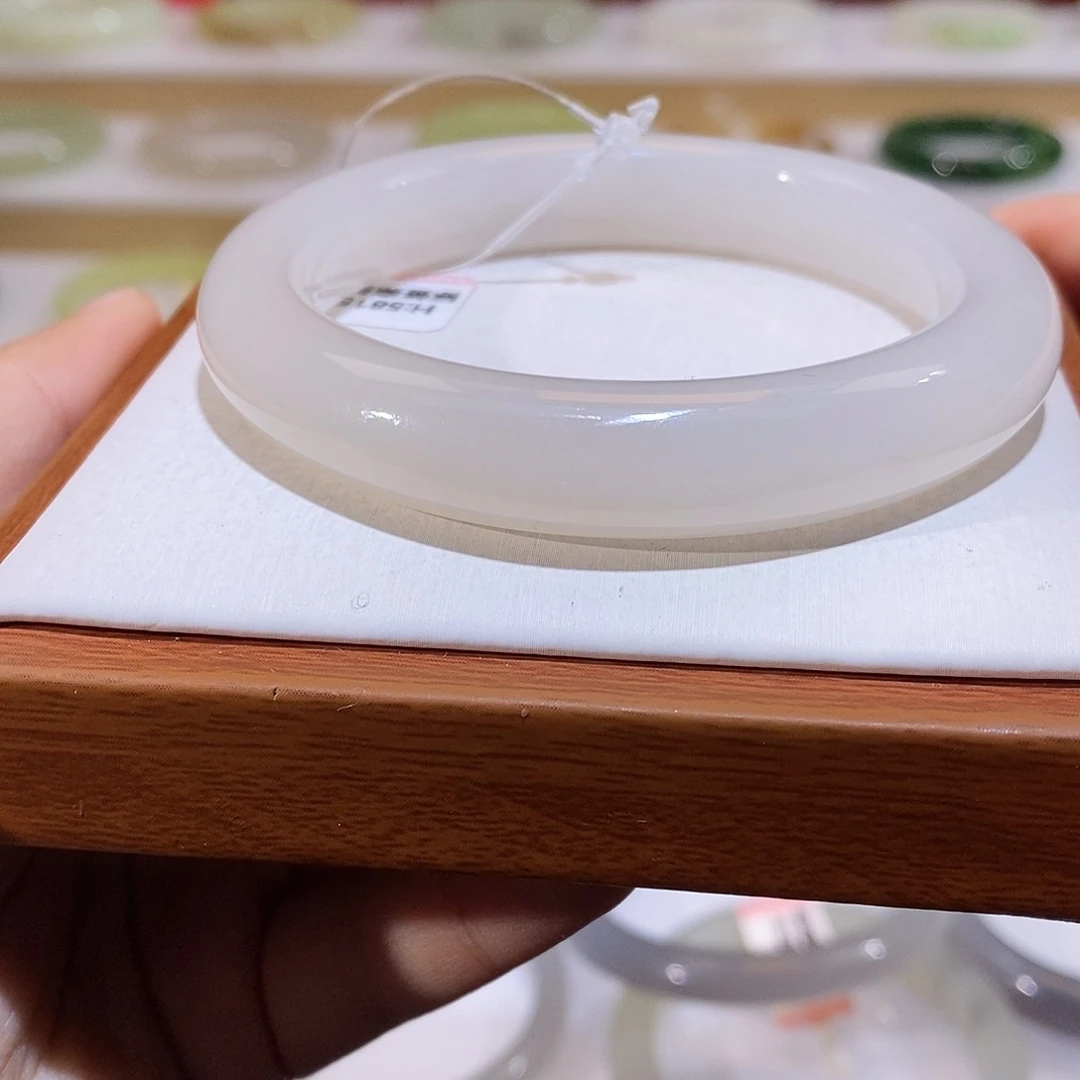 未镶嵌手镯和田玉冰粉紫