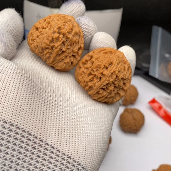 文玩核桃把件南疆石39