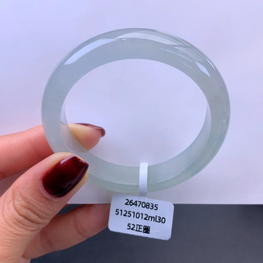 翡翠未镶嵌手镯冰莹光种水手镯（小手捡漏）