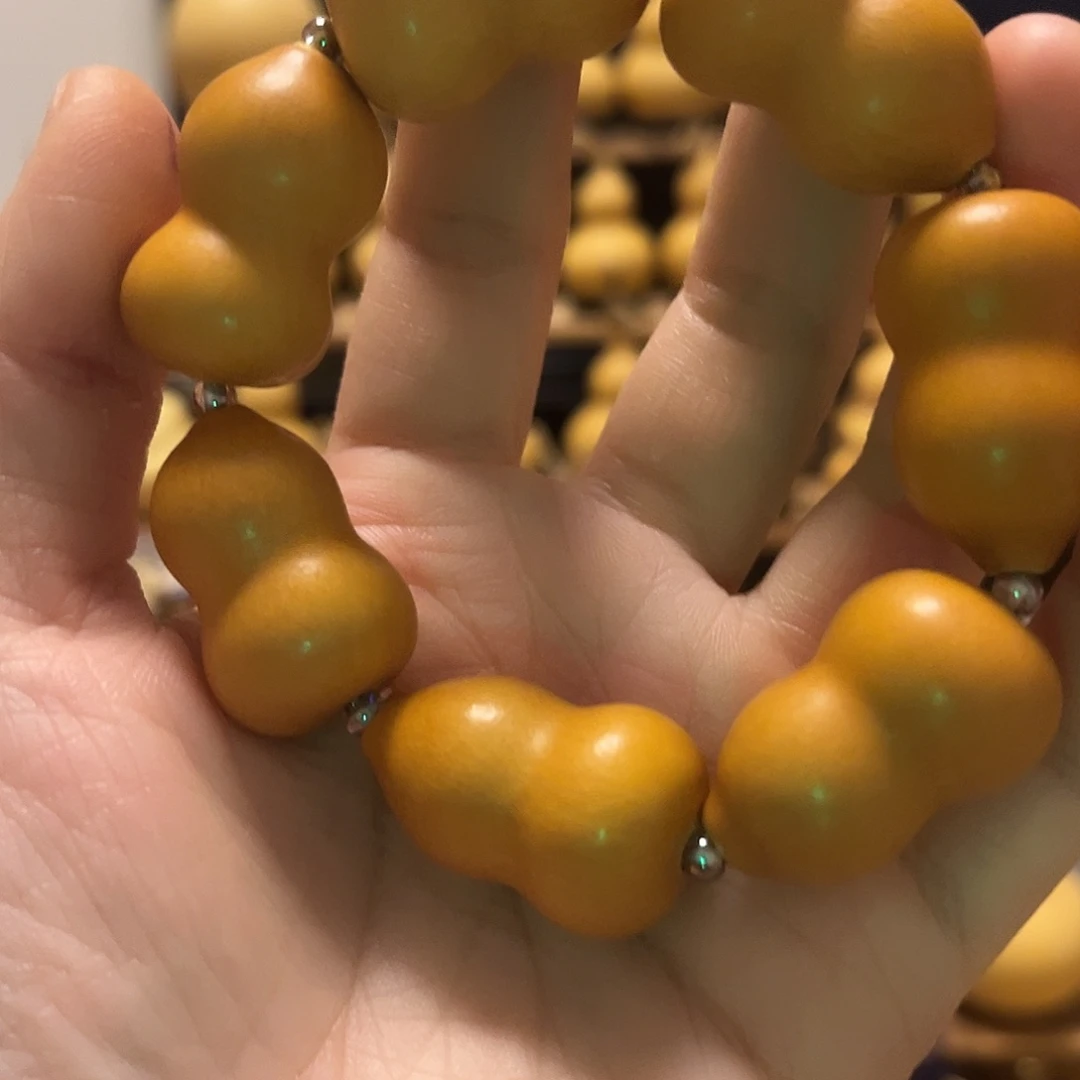 一***静精品草里金葫芦手串
