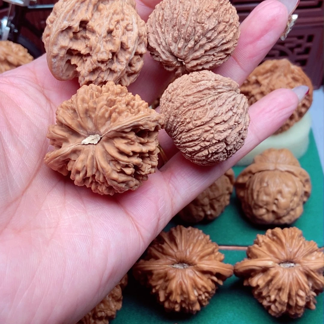 文玩核桃吊坠怎**四满天星，猴头