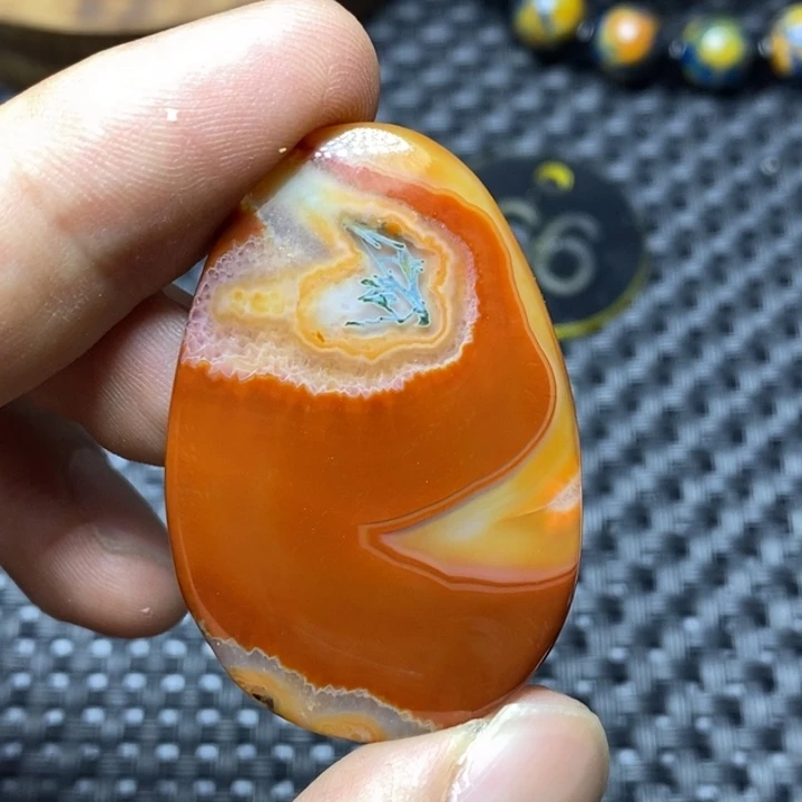 俺***下玛瑙/玉髓未镶嵌1
