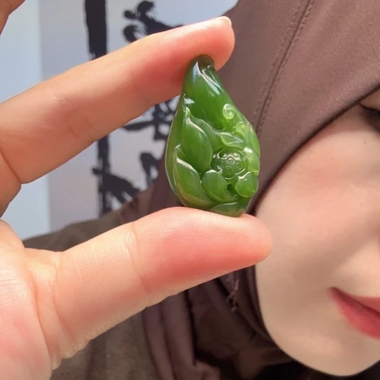 和田玉（碧玉）未镶嵌颈饰