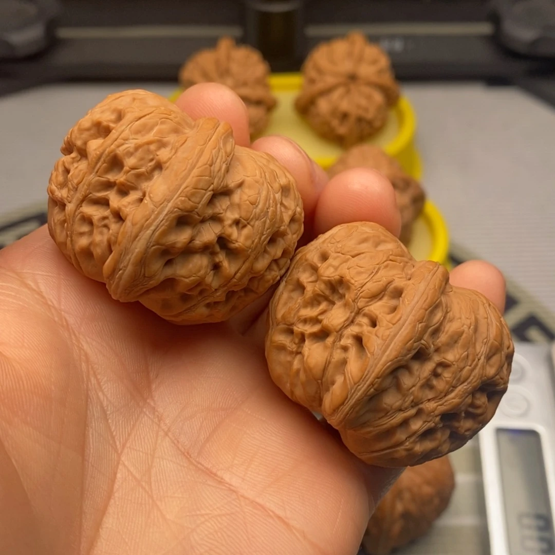 文玩核桃吊坠元宝41.5