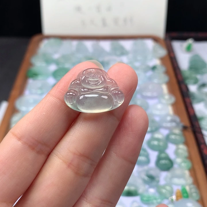 颈饰未镶嵌翡翠高冰晴底佛公