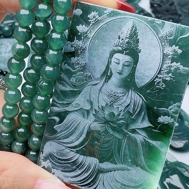颈饰未镶嵌翡翠多样性发其一