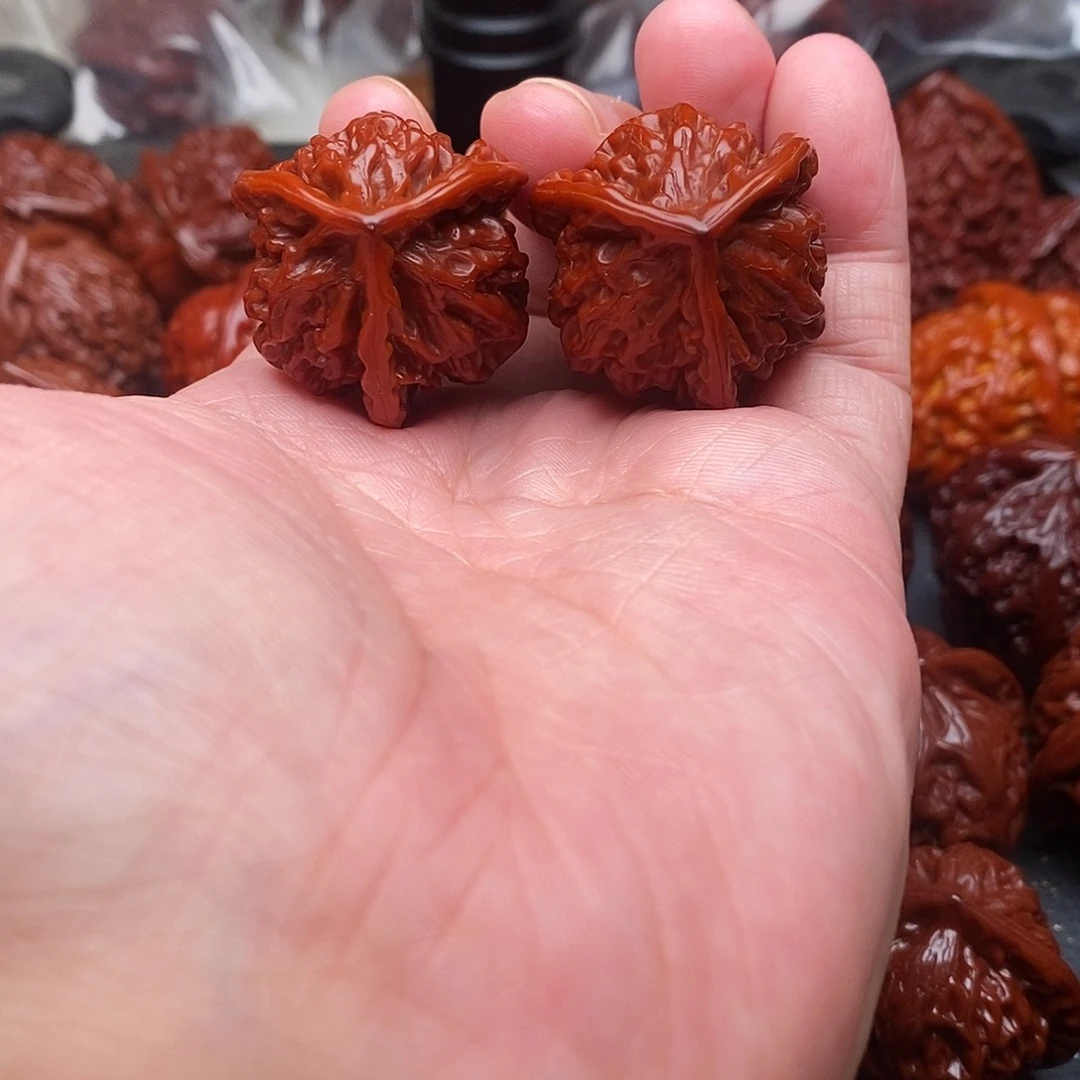 吊坠猴头核桃32手捻三棱