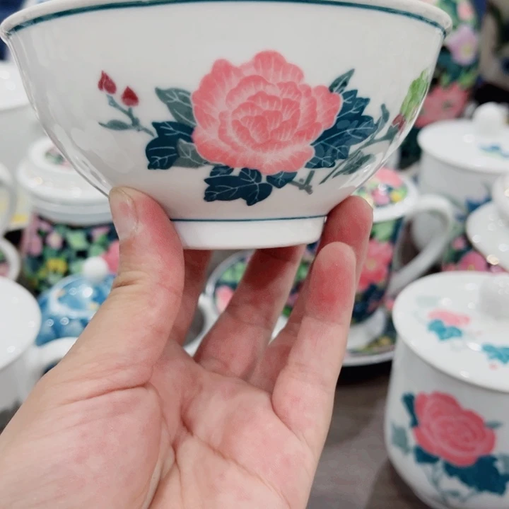 釉下五彩瓷的制作工艺
