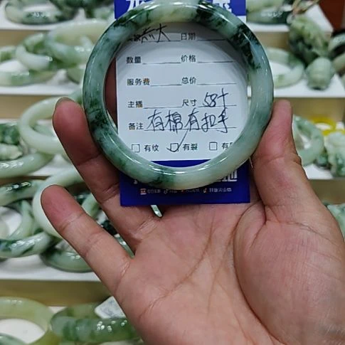 默***ლ未镶嵌透闪石-蛇纹石玉手镯