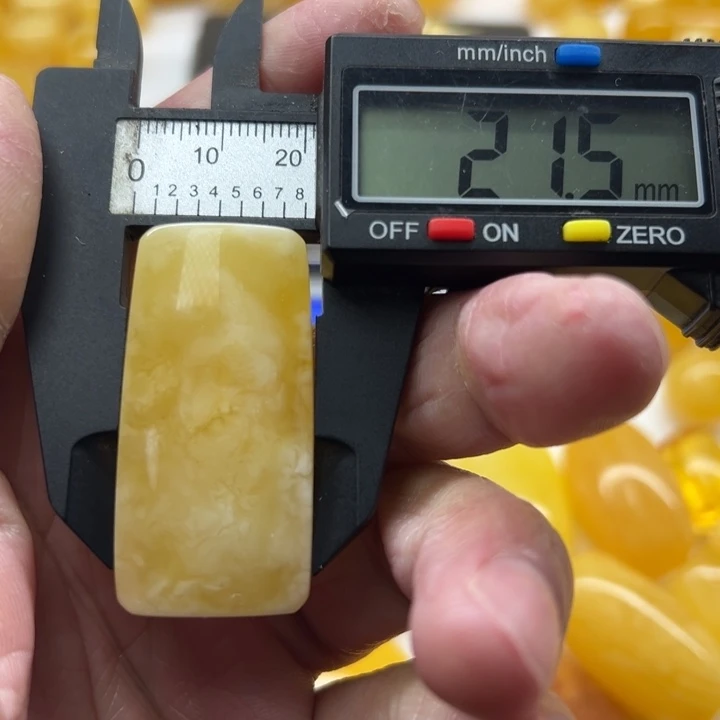 琥珀未镶嵌裸石原矿