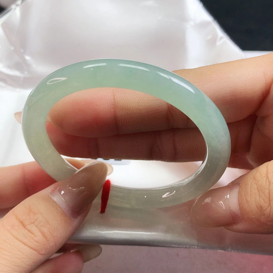 未镶嵌手镯（圆镯）翡翠589