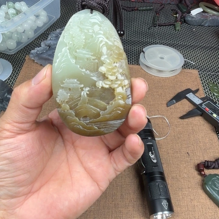颈饰未镶嵌和田玉
